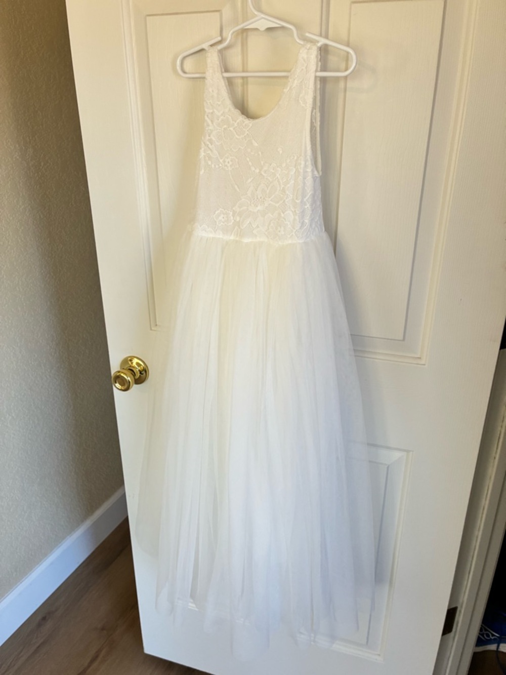 Girls White Lace & Tulle Party Dress
